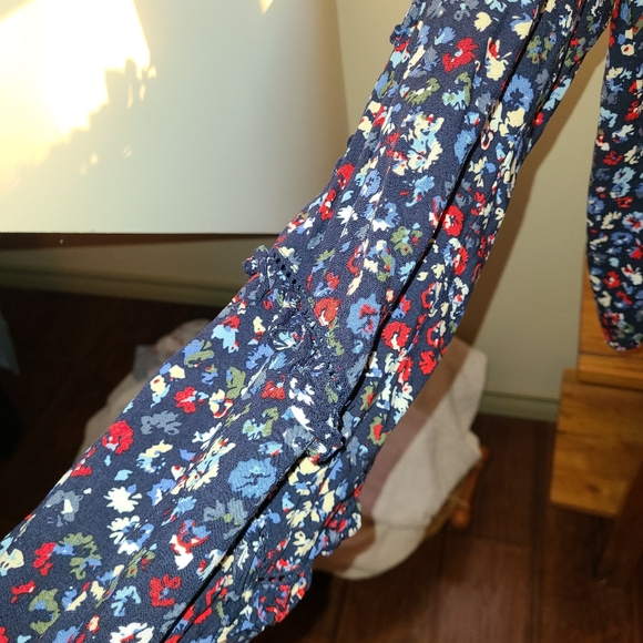 Adeline Neck Tie Blouse - Picture 2 of 3